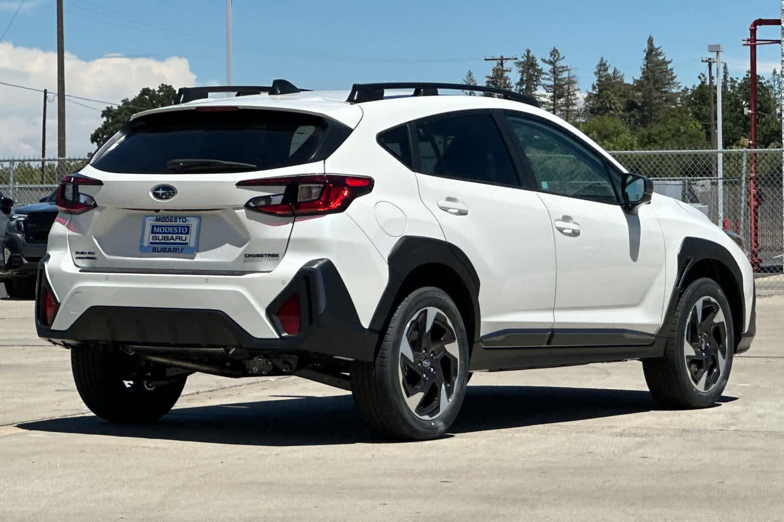 New 2026 Subaru Crosstrek 2.5i Limited AWD/4WD image 3