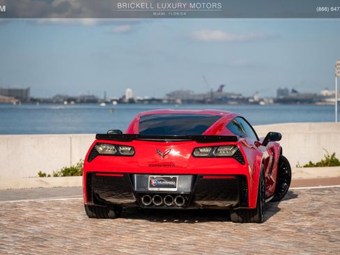 Used 2017 Chevrolet Corvette Z06 image 3