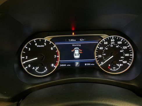 Used 2025 Nissan Sentra SV FWD image 39