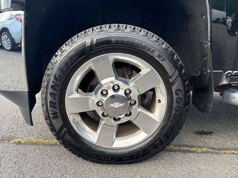Used 2017 Chevrolet Silverado 2500 LT w/ All Star Edition AWD/4WD image 10