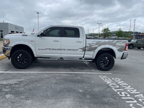 Used 2019 RAM 2500 Big Horn AWD/4WD image 2