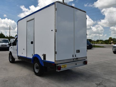Used 2023 Ford E-350 and Econoline 350 Super Duty w/ Power Windows & Locks Group RWD image 5
