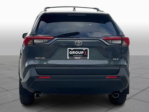 Used 2024 Toyota RAV4 XLE w/ Convenience Package image 5