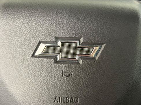 Used 2022 Chevrolet Silverado 1500 RST AWD/4WD image 23