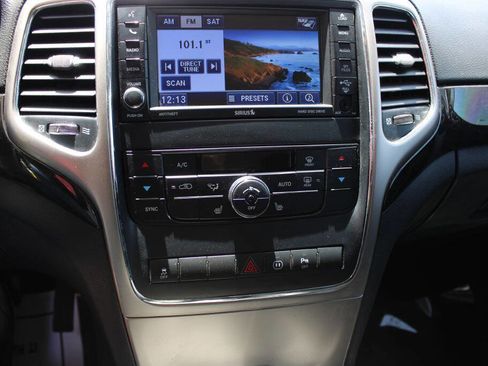Used 2012 Jeep Grand Cherokee Laredo RWD image 17