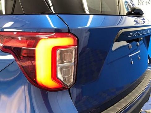 Certified 2022 Ford Explorer ST-Line w/ Class IV Trailer Tow Package image 9