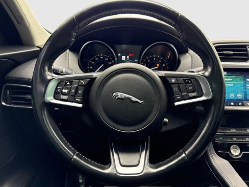 Used 2020 Jaguar F-PACE Prestige AWD/4WD image 19