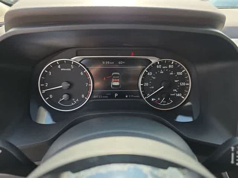 Used 2023 Nissan Rogue SV AWD/4WD image 36