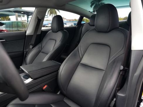 Used 2023 Tesla Model 3 Standard Range RWD image 10