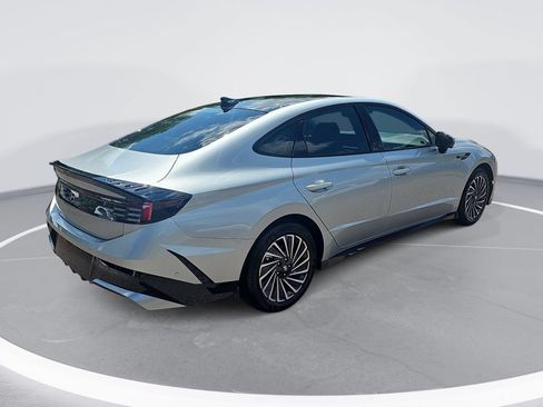 Certified 2026 Hyundai Sonata Limited FWD image 5