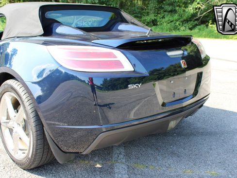 Used 2007 Saturn Sky w/ Premium Trim Pkg image 14
