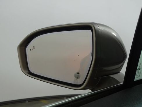 Used 2019 Lincoln MKC Select w/ Select Plus Package image 39