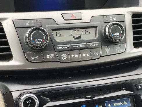 Used 2017 Honda Odyssey EX-L image 24