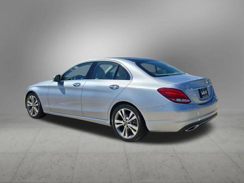 Used 2018 Mercedes-Benz C 300 Sedan image 4