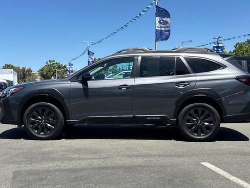 Used 2023 Subaru Outback Onyx Edition AWD/4WD image 7