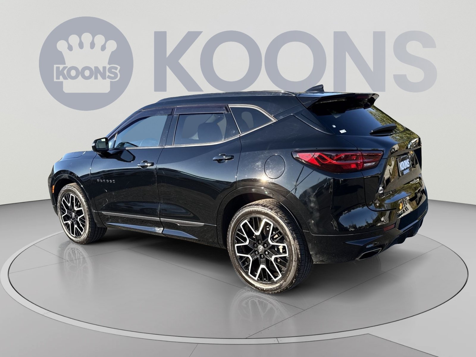 Used 2023 Chevrolet Blazer RS w/ Driver Confidence II Package AWD/4WD image 8