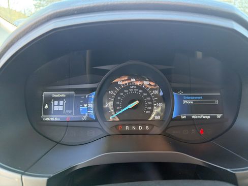 Used 2024 Ford Edge Titanium image 11