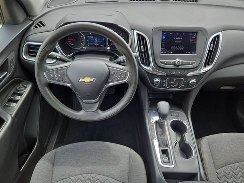 Used 2024 Chevrolet Equinox LT FWD image 14
