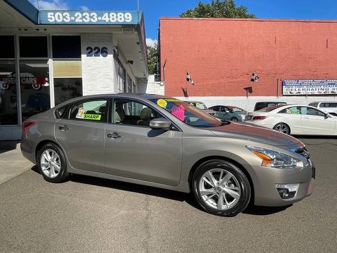 Used 2013 Nissan Altima 2.5 SL FWD image 7