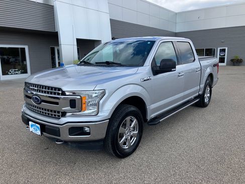 Used 2019 Ford F150 XLT w/ Equipment Group 302A Luxury AWD/4WD image 2