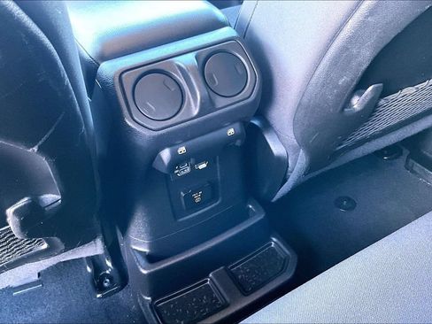 Used 2024 Jeep Wrangler Unlimited Rubicon 4xe AWD/4WD image 32