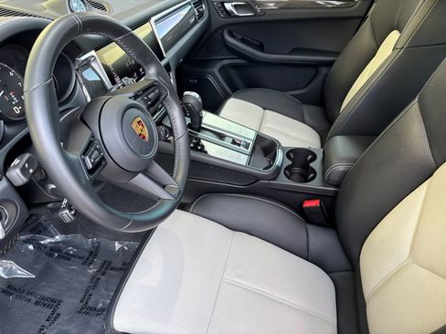 Certified 2022 Porsche Macan GTS AWD/4WD image 4