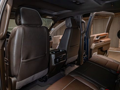 Used 2025 GMC Sierra 2500 Denali w/ Denali Reserve Package image 26