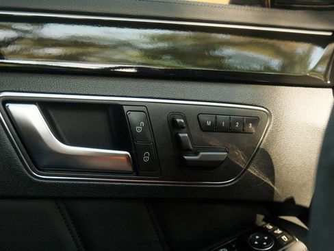 Used 2012 Mercedes-Benz E 63 AMG Wagon image 81