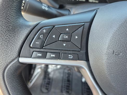 Certified 2022 Nissan Kicks SV FWD image 29