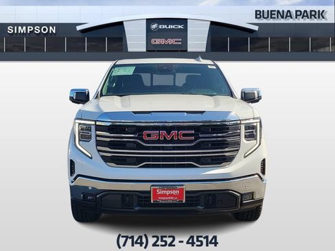 Used 2026 GMC Sierra 1500 SLT w/ SLT Premium Package AWD/4WD image 3