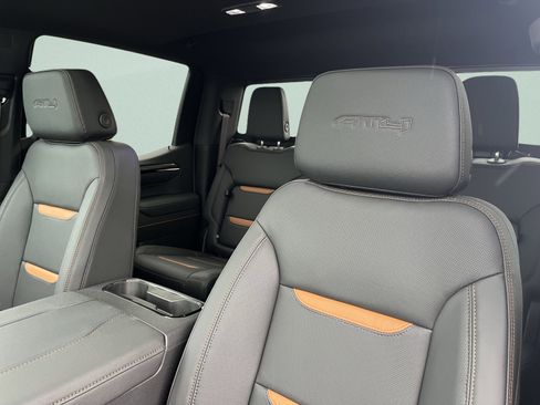 New 2026 GMC Sierra 1500 AT4 w/ AT4 Premium Package AWD/4WD image 33