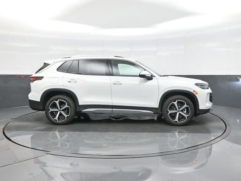 New 2026 Volkswagen Tiguan SE AWD/4WD image 8