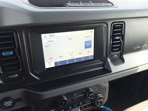 Used 2023 Ford Bronco Black Diamond AWD/4WD image 17