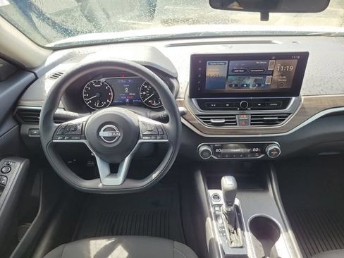 Certified 2025 Nissan Altima 2.5 SV w/ SV Special Edition Package FWD image 14