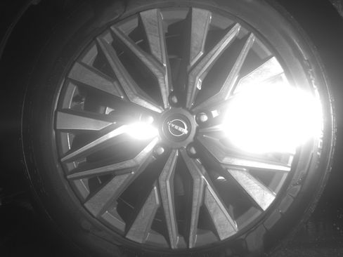 Used 2025 Nissan Altima 2.5 SV image 12