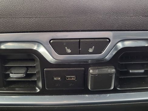 Used 2020 GMC Sierra 1500 AT4 w/ AT4 Premium Package image 24