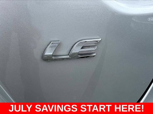 Used 2020 Toyota Corolla LE FWD image 25