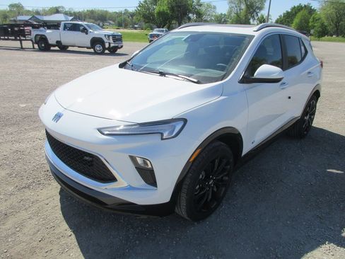 New 2026 Buick Encore GX Sport Touring image 9