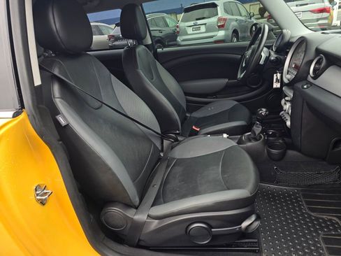 Used 2009 MINI Cooper Hardtop FWD image 14