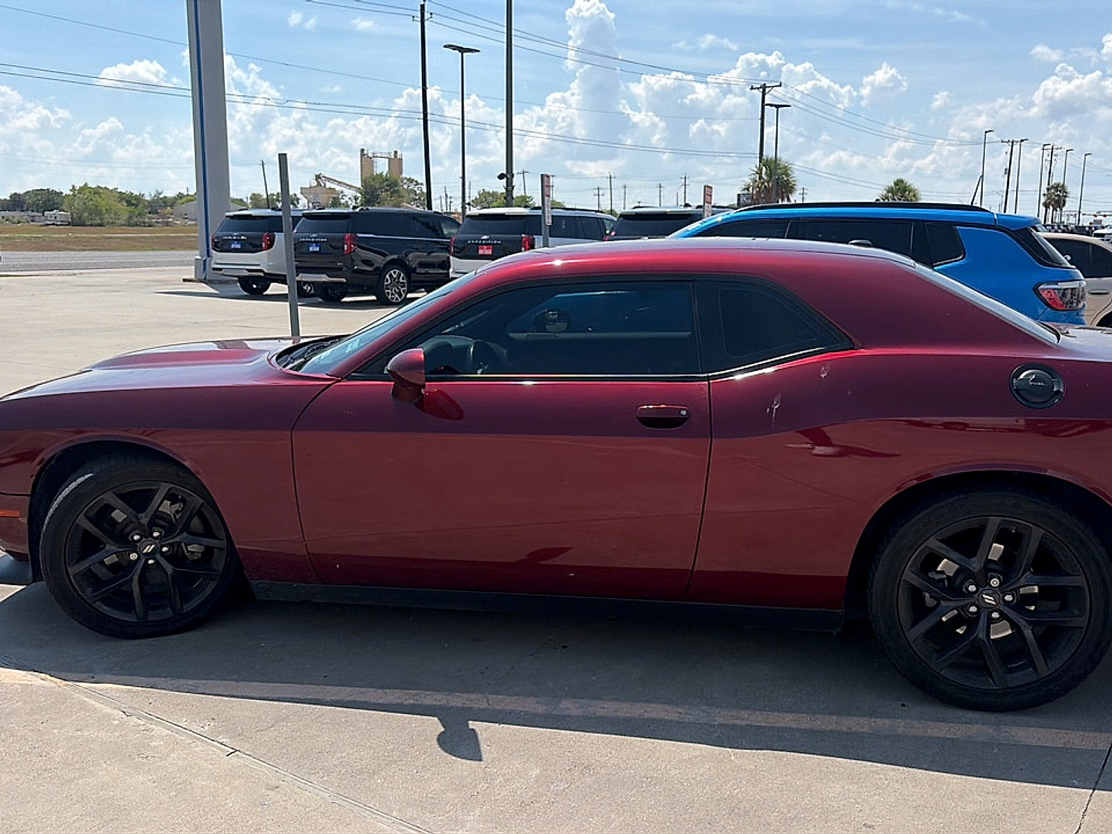 Used 2023 Dodge Challenger R/T w/ Blacktop Package RWD image 5