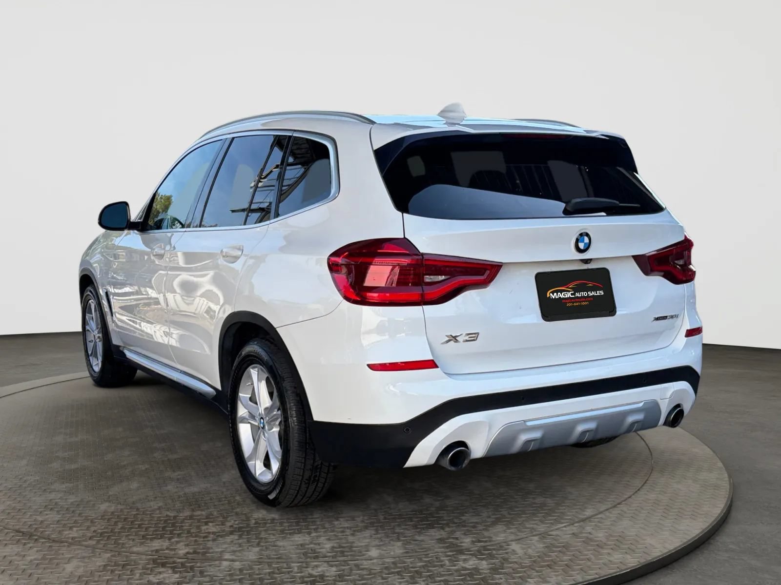 Used 2018 BMW X3 xDrive30i w/ Convenience Package AWD/4WD image 8