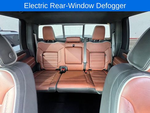 Used 2025 GMC Sierra 2500 Denali Ultimate image 11