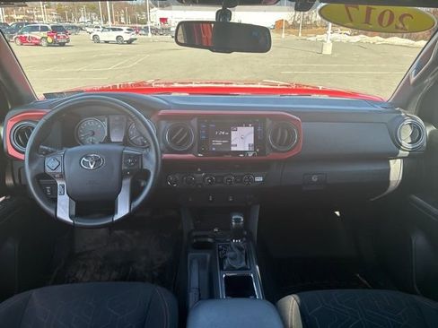 Used 2017 Toyota Tacoma TRD Off-Road w/ Tow Package image 18