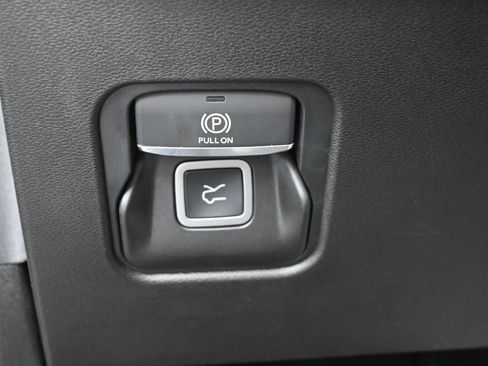 New 2026 Jeep Cherokee Overland w/ Advanced Pro Tech Group AWD/4WD image 28