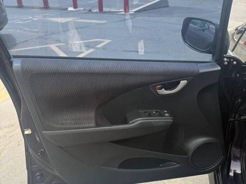 Used 2013 Honda Fit Sport image 5
