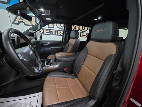 Used 2025 Chevrolet Silverado 2500 High Country w/ High Country Premium Package AWD/4WD image 14