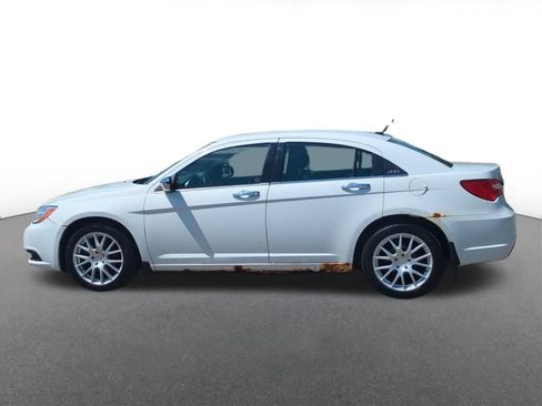 Used 2013 Chrysler 200 Limited w/ Sun & Sound Pkg FWD image 3
