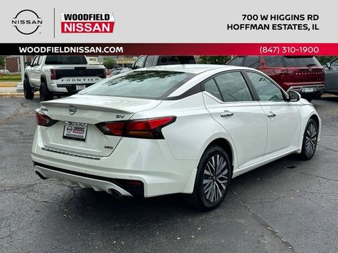 Certified 2023 Nissan Altima 2.5 SV w/ SV Premium Package AWD/4WD image 4
