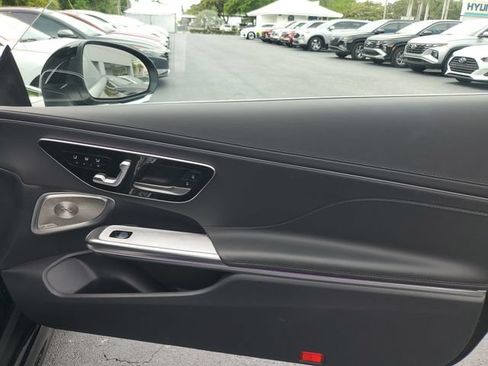 Used 2024 Mercedes-Benz CLE 450 4MATIC Cabriolet image 23