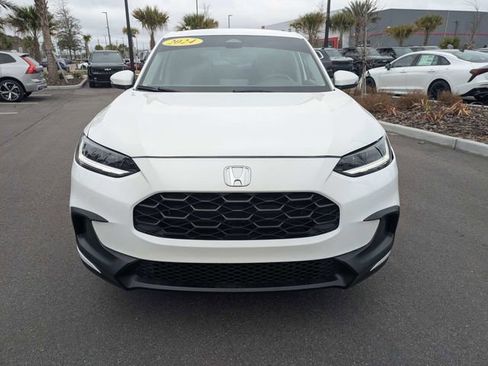 Used 2024 Honda HR-V LX image 8